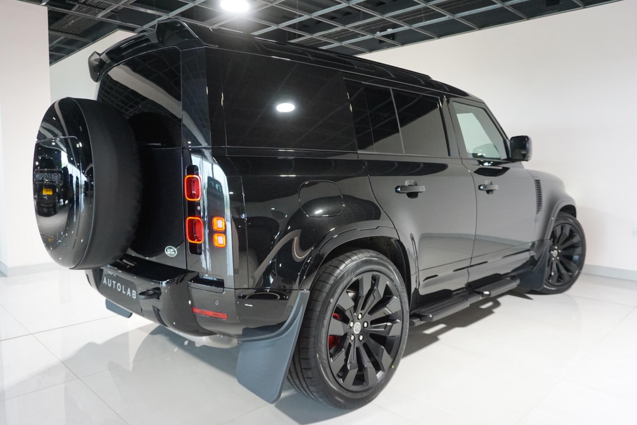 Land Rover Defender 110 3.0 D300 MHEV X-Dynamic HSE Hard Top SUV 5dr Diesel Auto 4WD MWB Euro 6 (s/s) (300 ps)